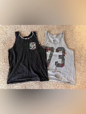 2 muscle tank top Hawaiian Floral 73 Graphic Tank Top